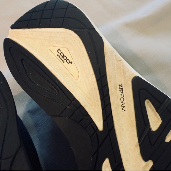 Topo Athletic Ultrafly 4 Road Running Shoe Black/White Women’s US 8.5 - Picture 12 of 14